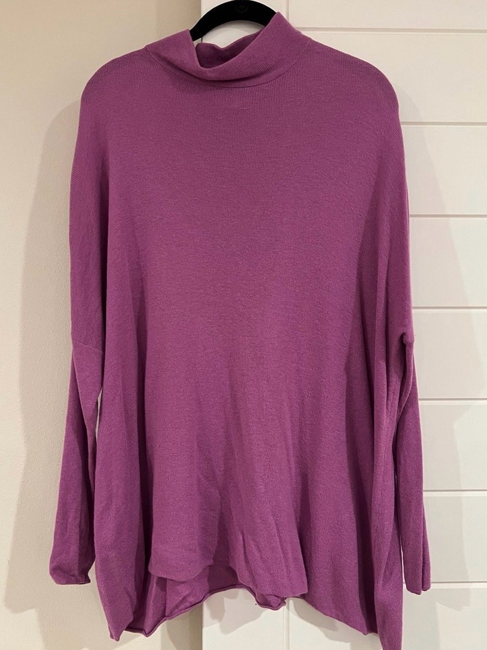 Lou & Grey Relaxed Mock Neck Long-Sleeve Top in Purple Size Medium EUC